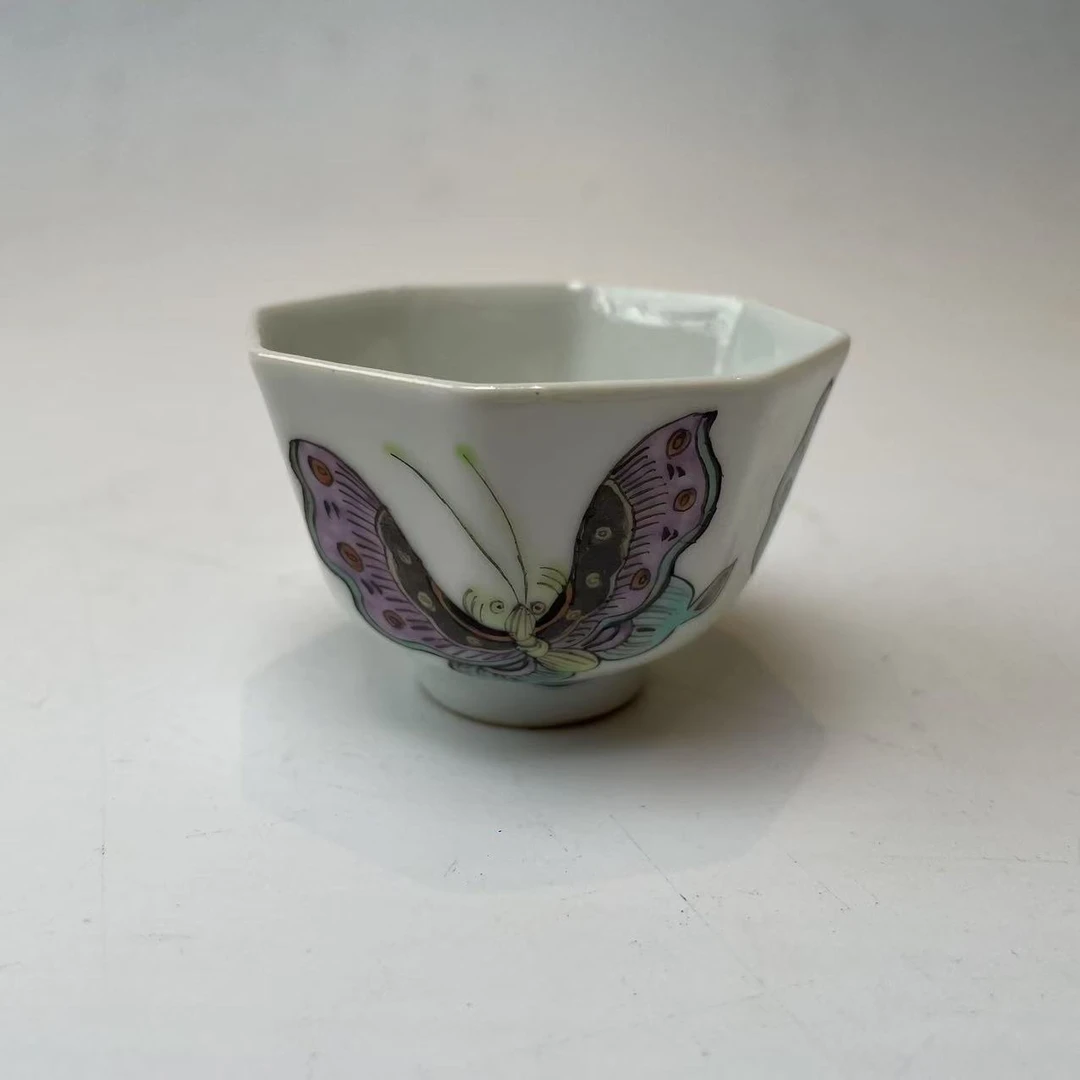 粉彩蝴蝶八方杯BY10X0126