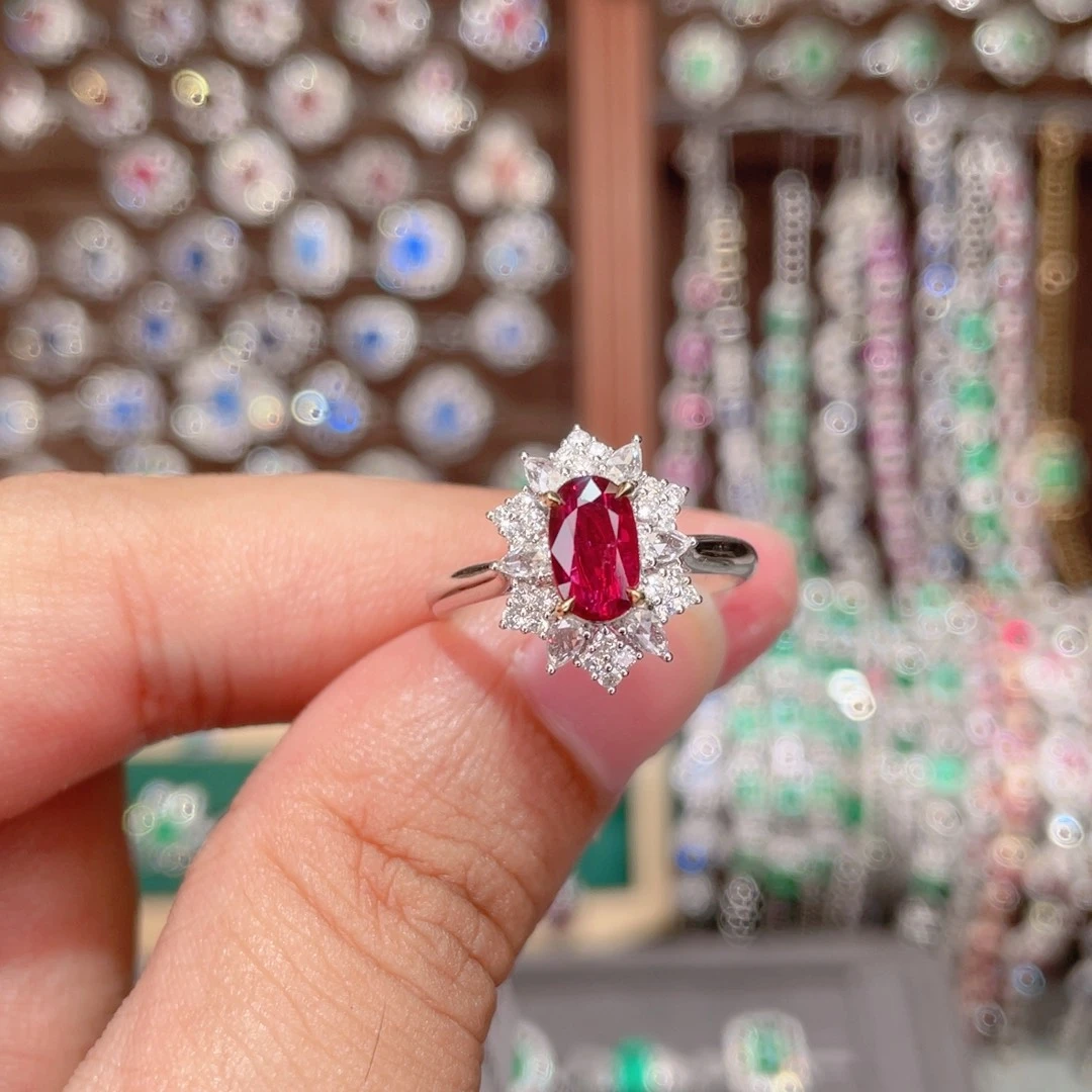 18K金镶嵌戒指红宝石1ct 无烧鸽血