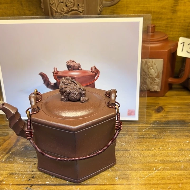 紫砂壶等艺术精品