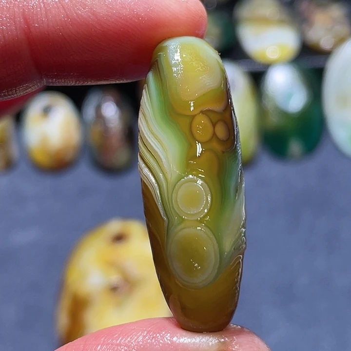 玛瑙/玉髓未镶嵌珠宝奇石