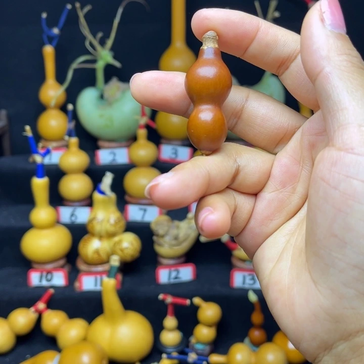 港***湾木倒福小老皮吊坠