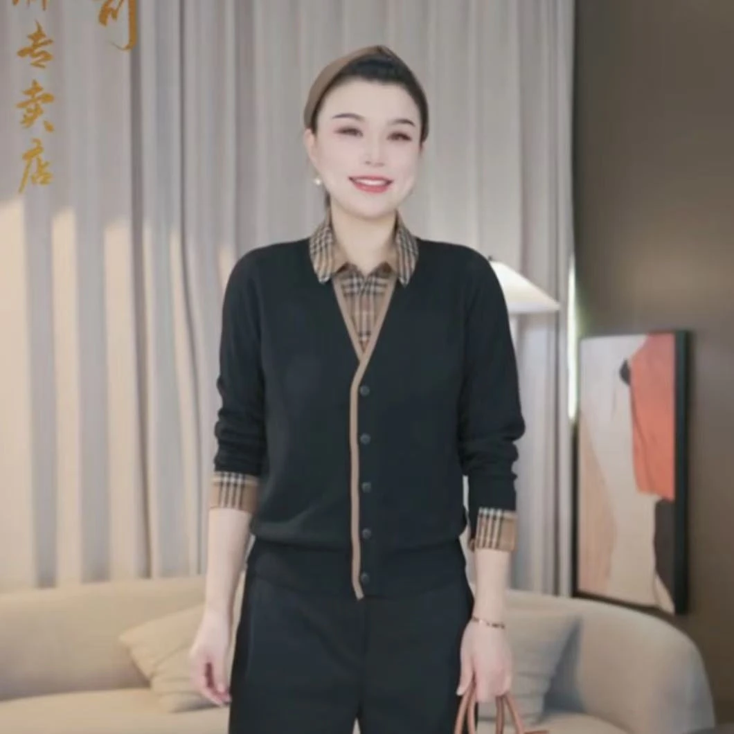 假两件拼接经典格子针织衫