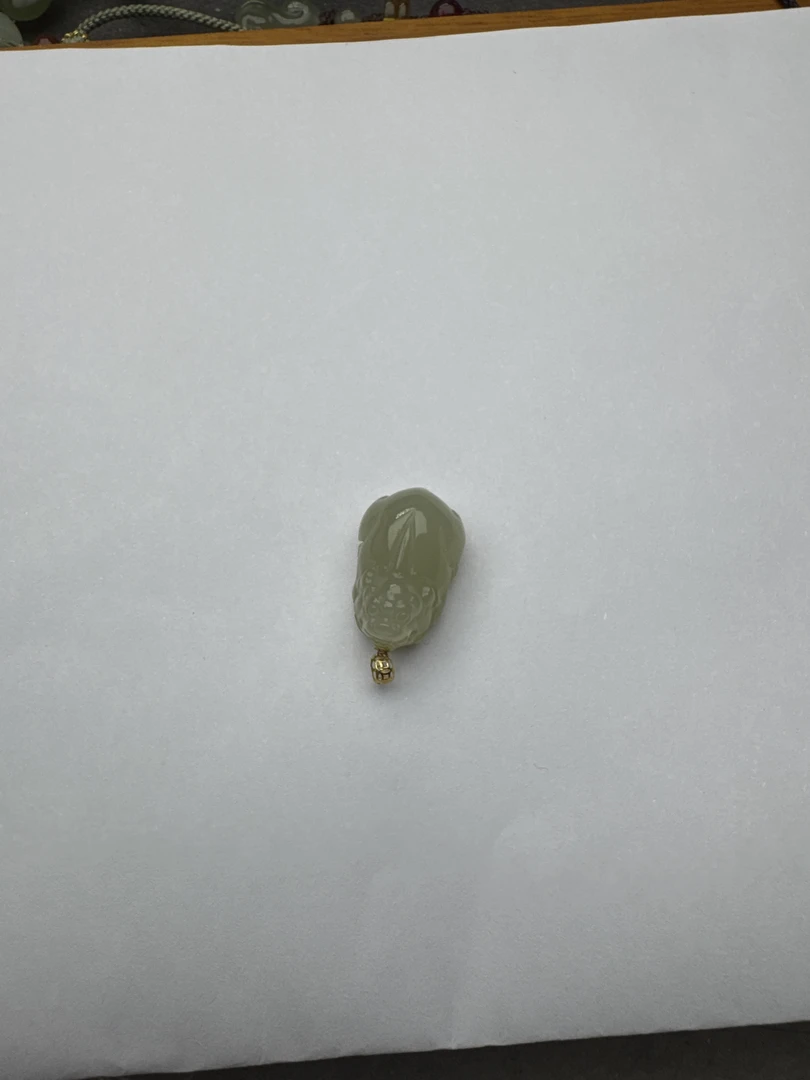 天然和田玉貔貅吊坠