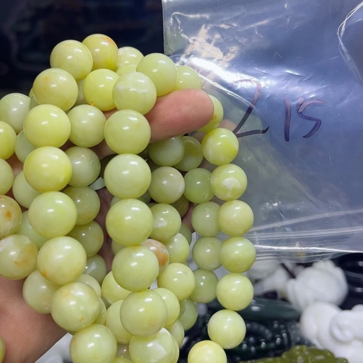 蛇纹石玉手串未镶嵌行*