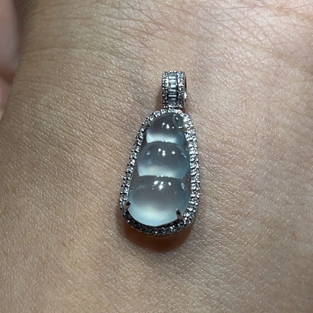 翡翠18K金镶嵌颈饰T****?吊坠