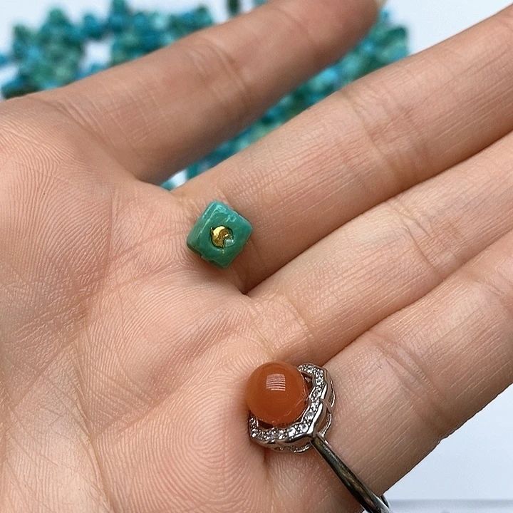 南红玛瑙未镶嵌珠宝奇石