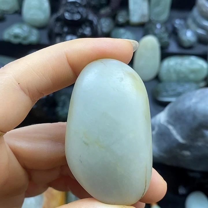 未镶嵌和田玉（糖玉）挂件