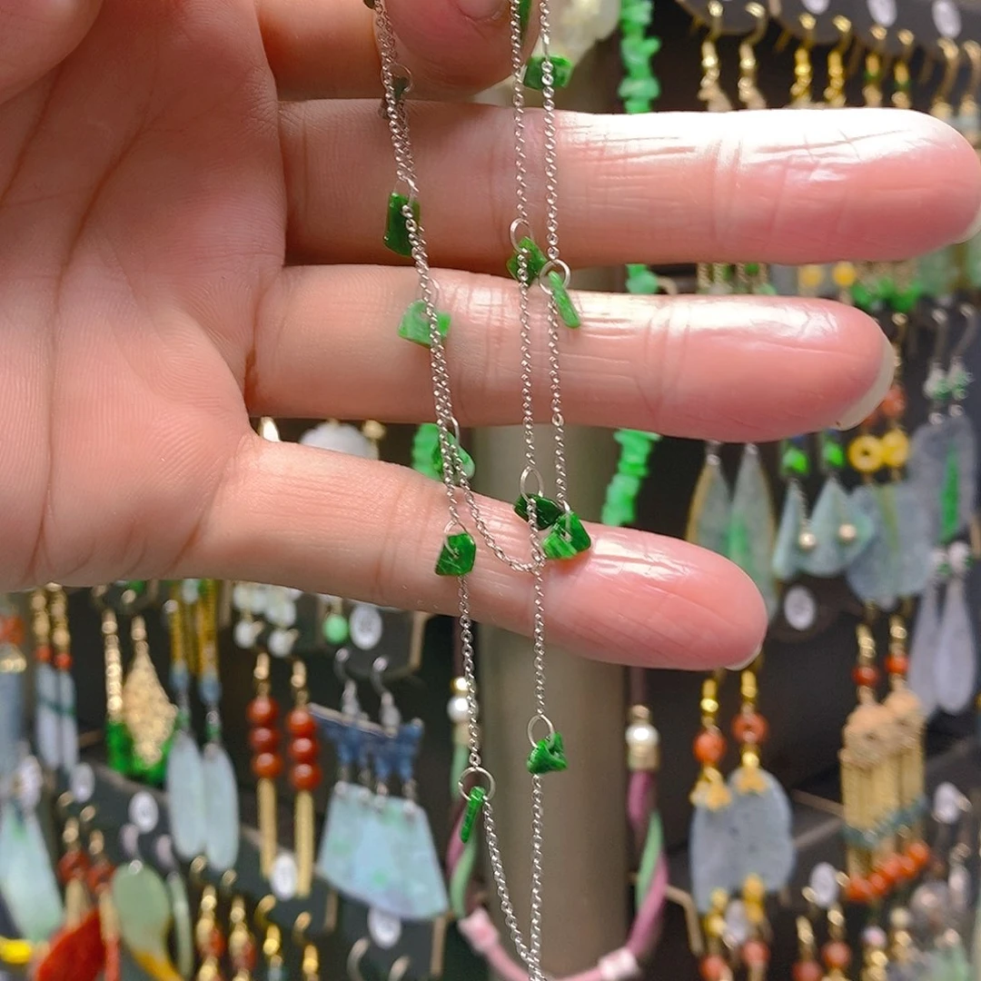 未镶嵌翡翠耳饰翡翠