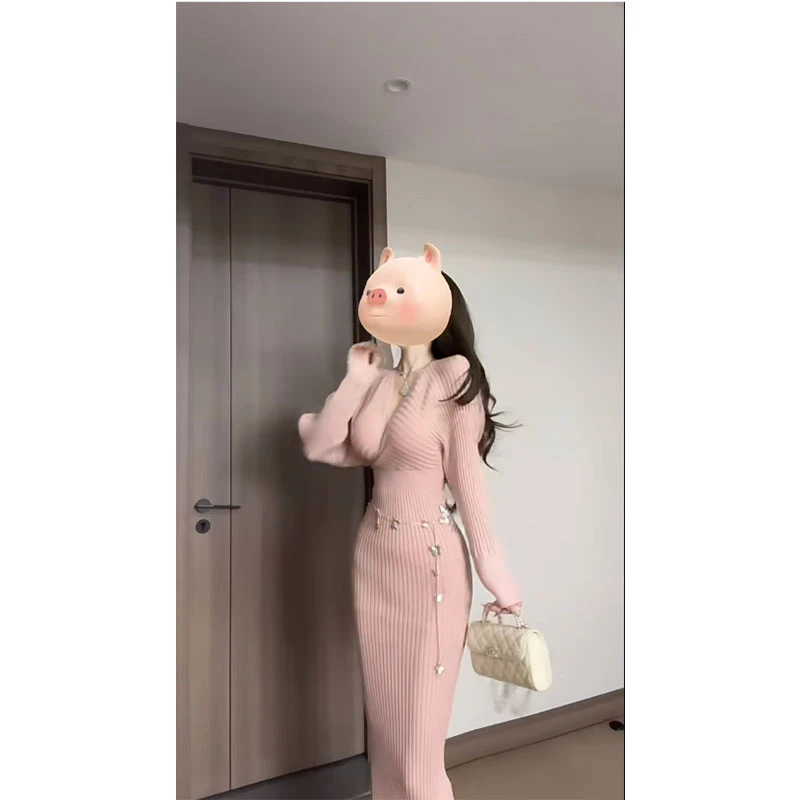 纯欲风交叉v领针织连衣裙女春季长袖修身中长款粉色收腰包臀裙子
