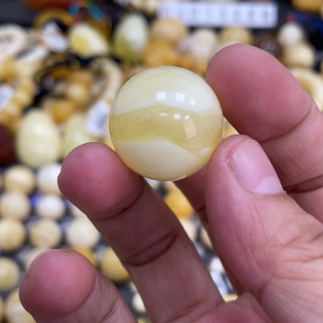 未镶嵌琥珀裸石22.3mm白花