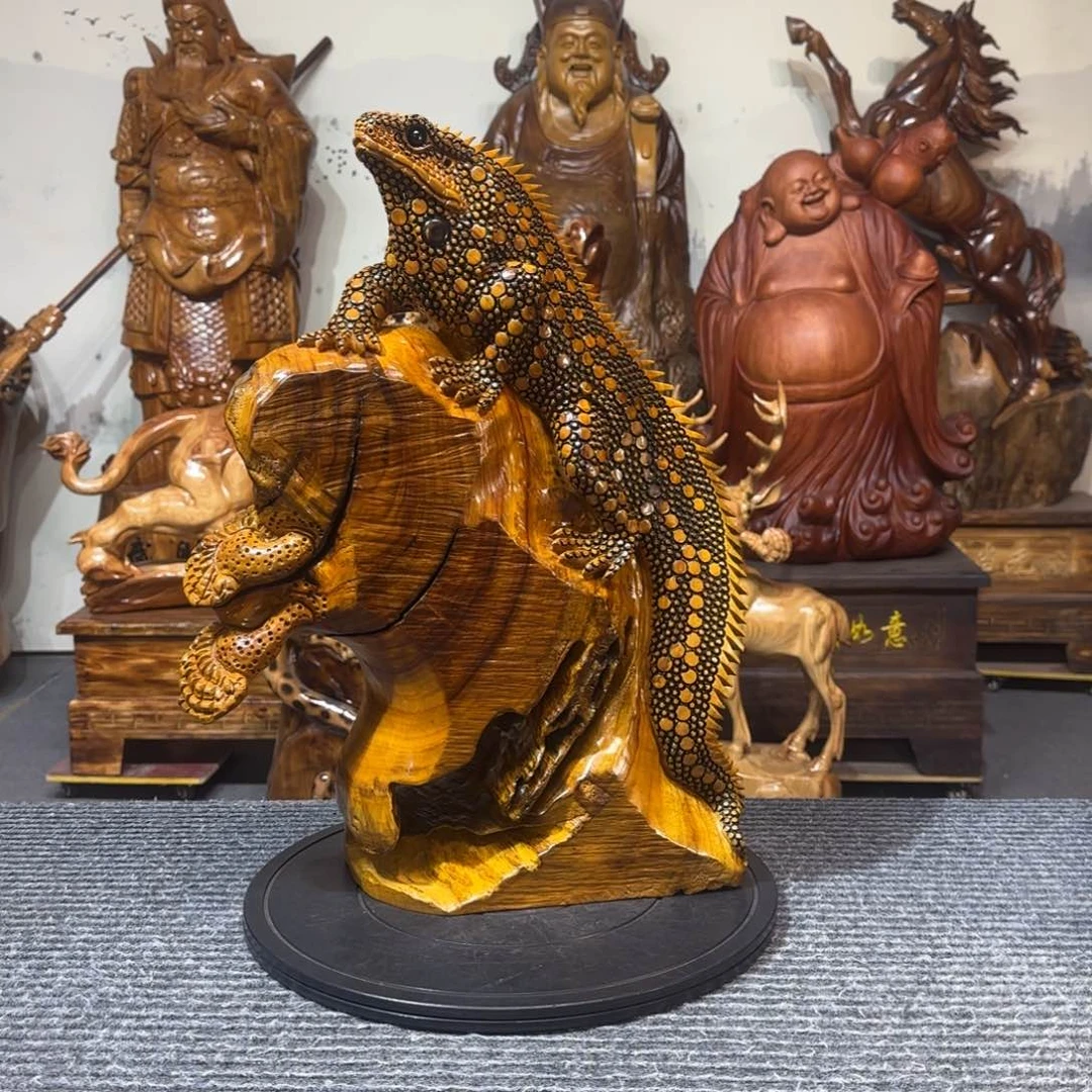 听****。纯手工雕刻工艺品