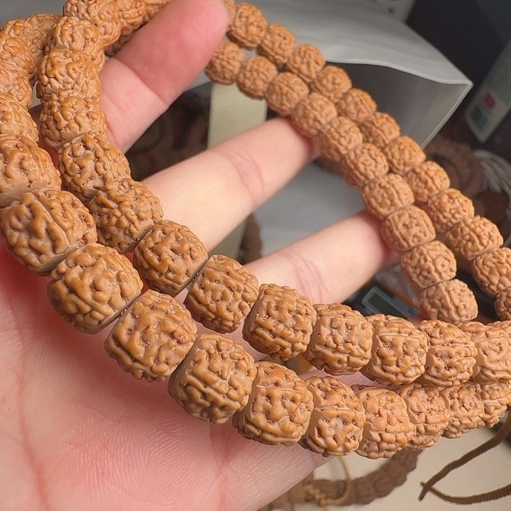 金刚菩提吊坠一代龙保正