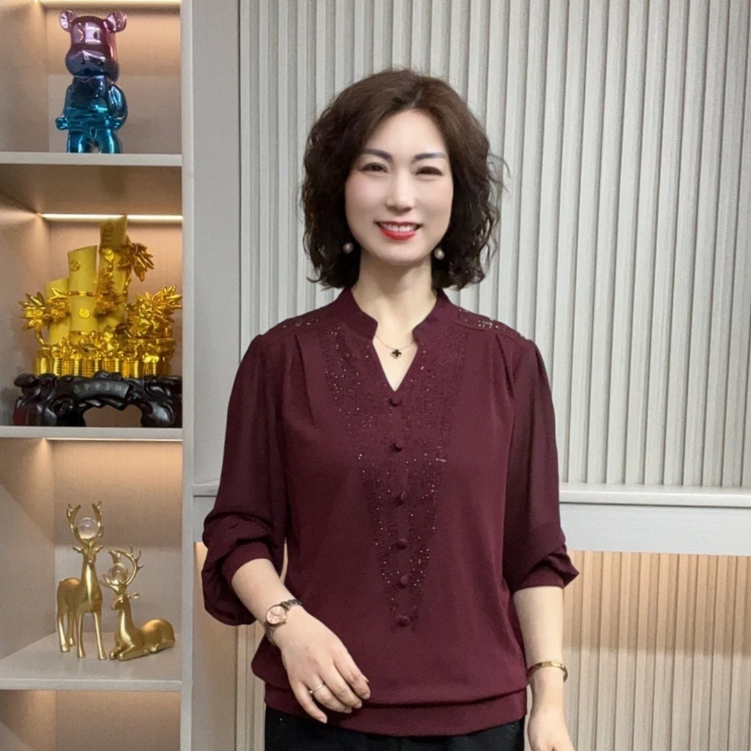 妈妈装流行时尚潮牌女装宽松春装女士独特漂亮小衫休闲百搭中老年