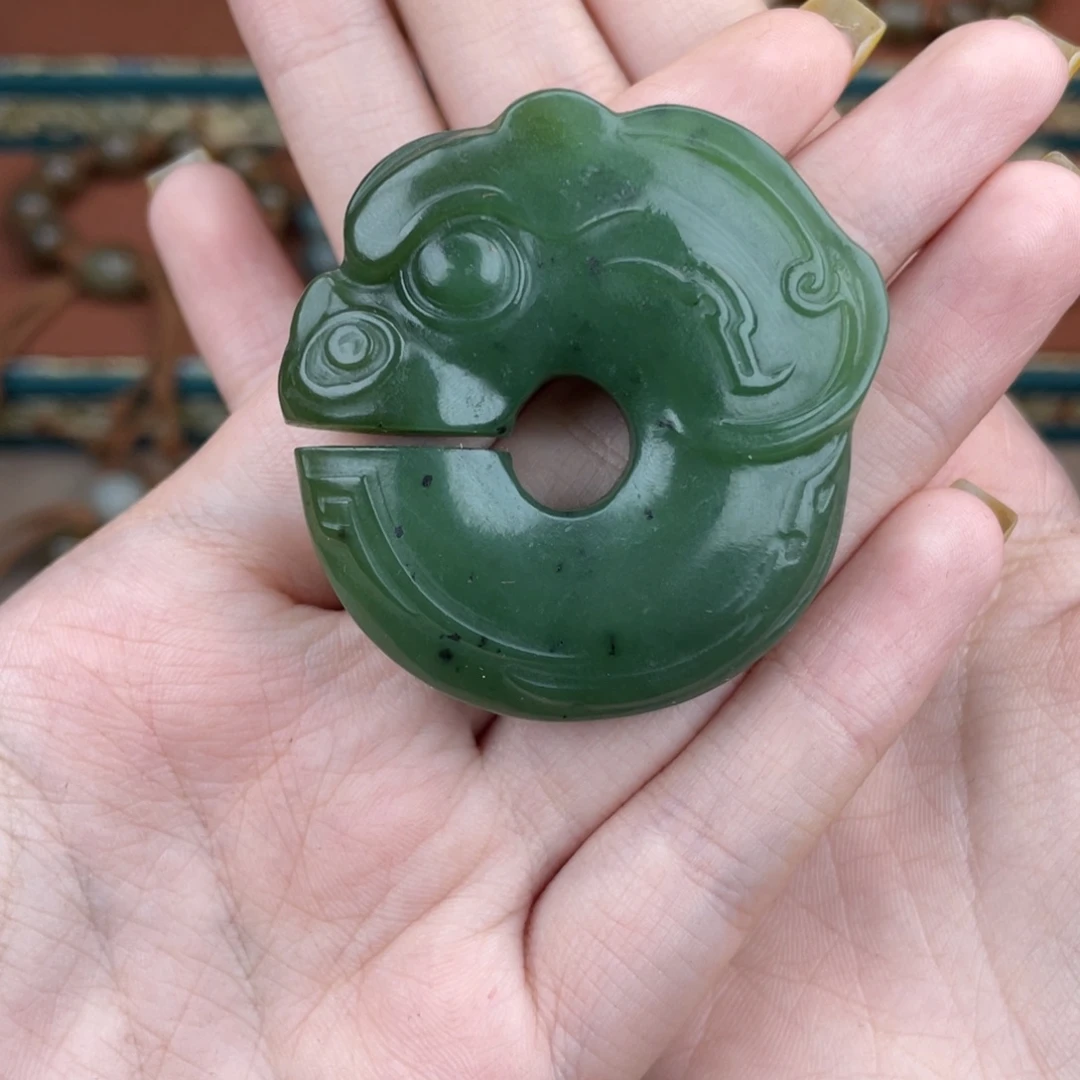 南***鹿颈饰未镶嵌和田玉