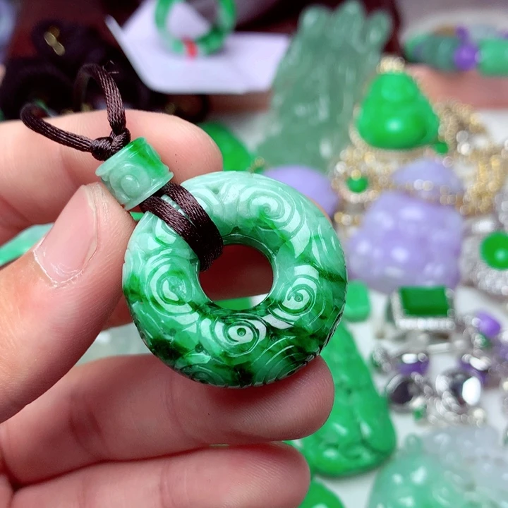 翡翠未镶嵌吊坠(不含链)