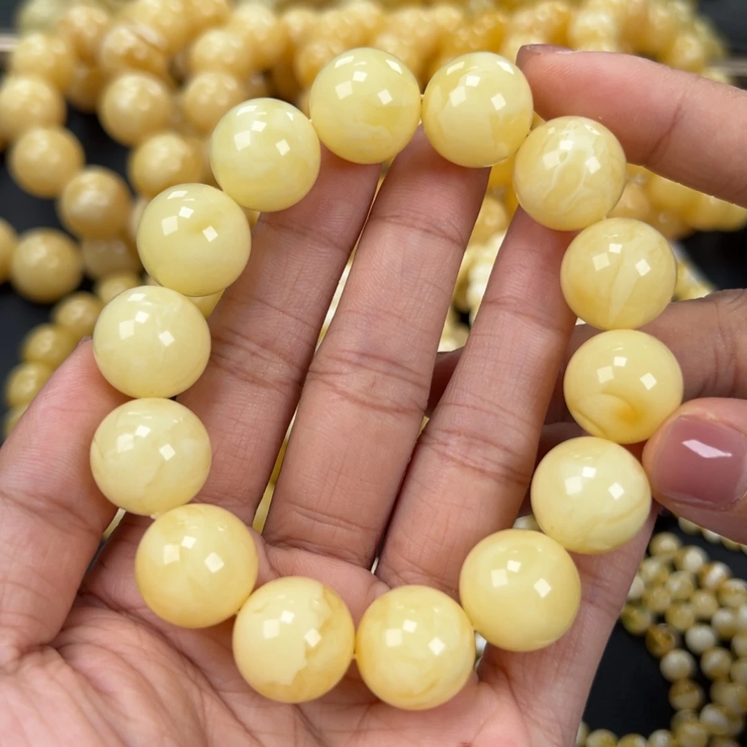 琥珀未镶嵌手链33.8克