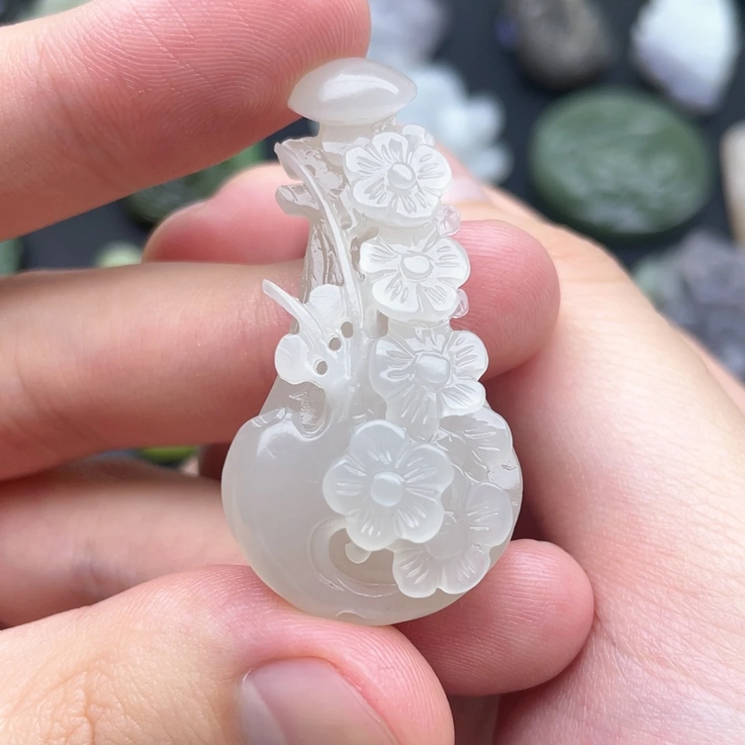 【闪购商品】颈饰未镶嵌和田玉
