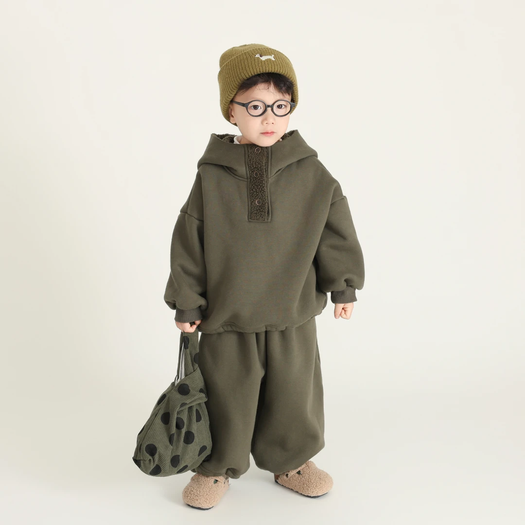 儿童加绒套装两件套2025年冬季韩版宽松连帽一体绒卫衣+保暖裤子