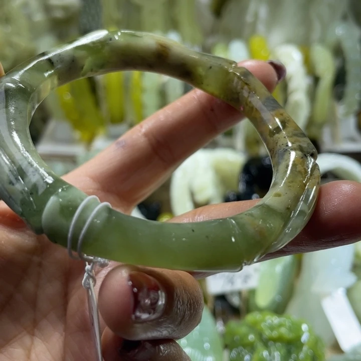 岫玉未镶嵌手镯57.58