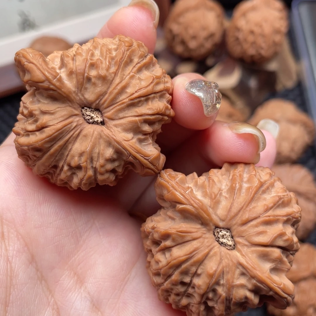陌***%吊坠文玩核桃血麒麟