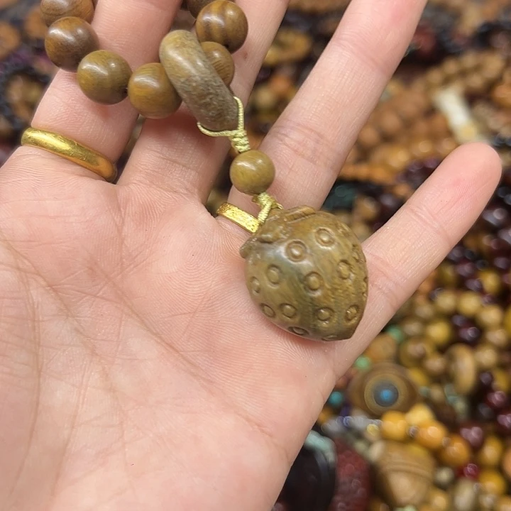 维腊木（绿檀）无事牌