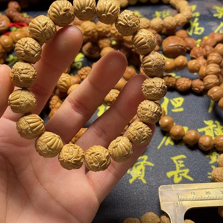 云蝉猴头，瑕疵大象