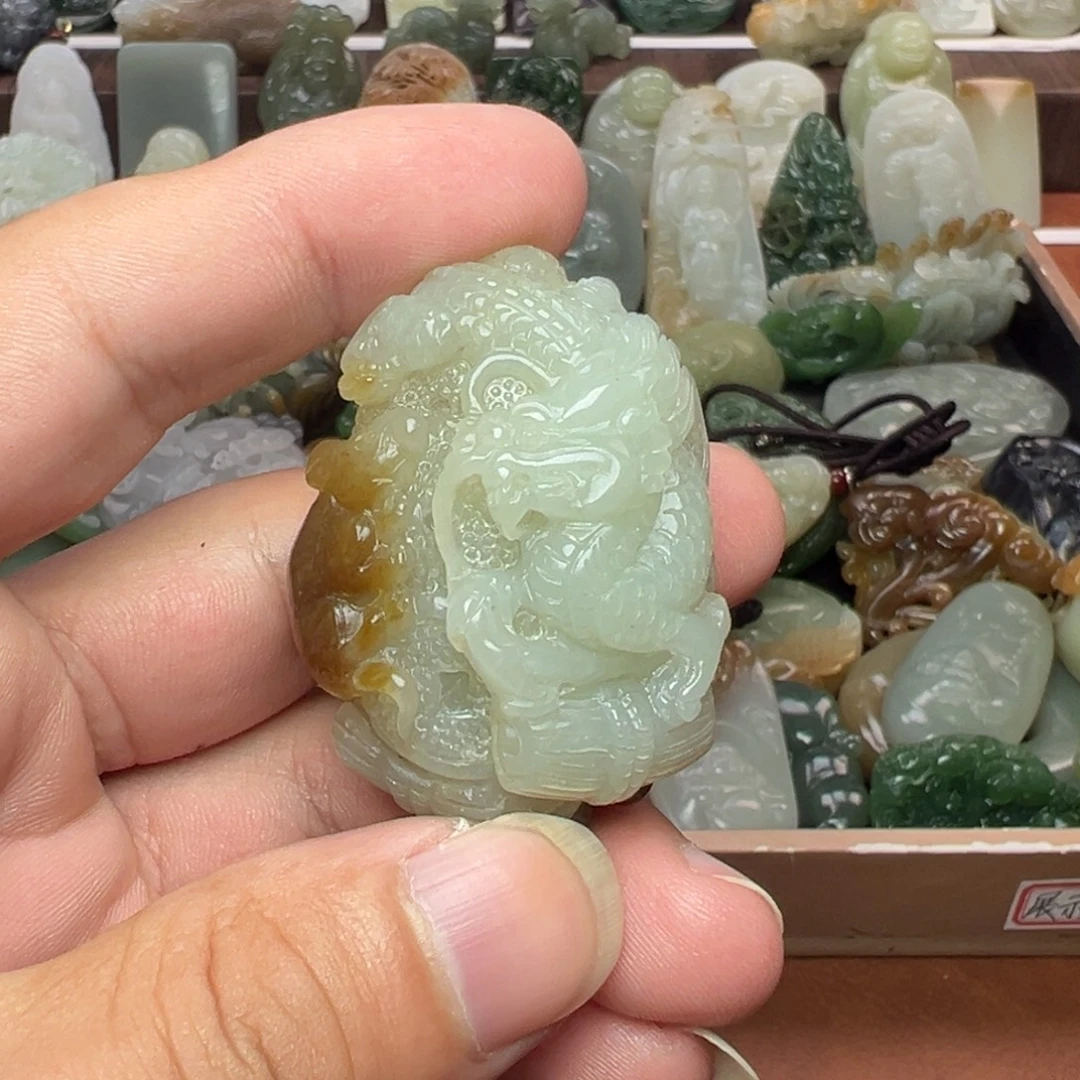 和田玉未镶嵌挂件