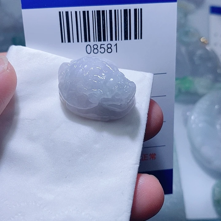 翡翠未镶嵌颈饰天光墟翡翠市场现金代购