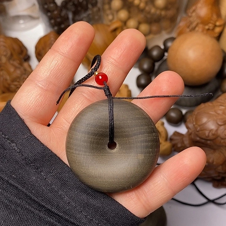 檀香木老山阴沉平安扣微瑕