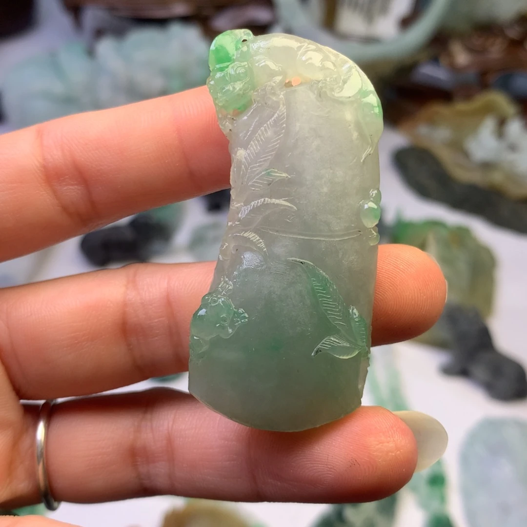 定制翡翠未镶嵌翡翠