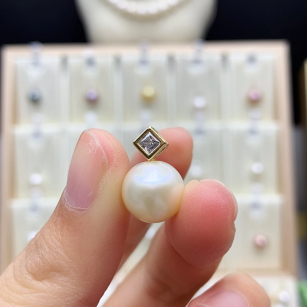 淡水珍珠颈饰合金