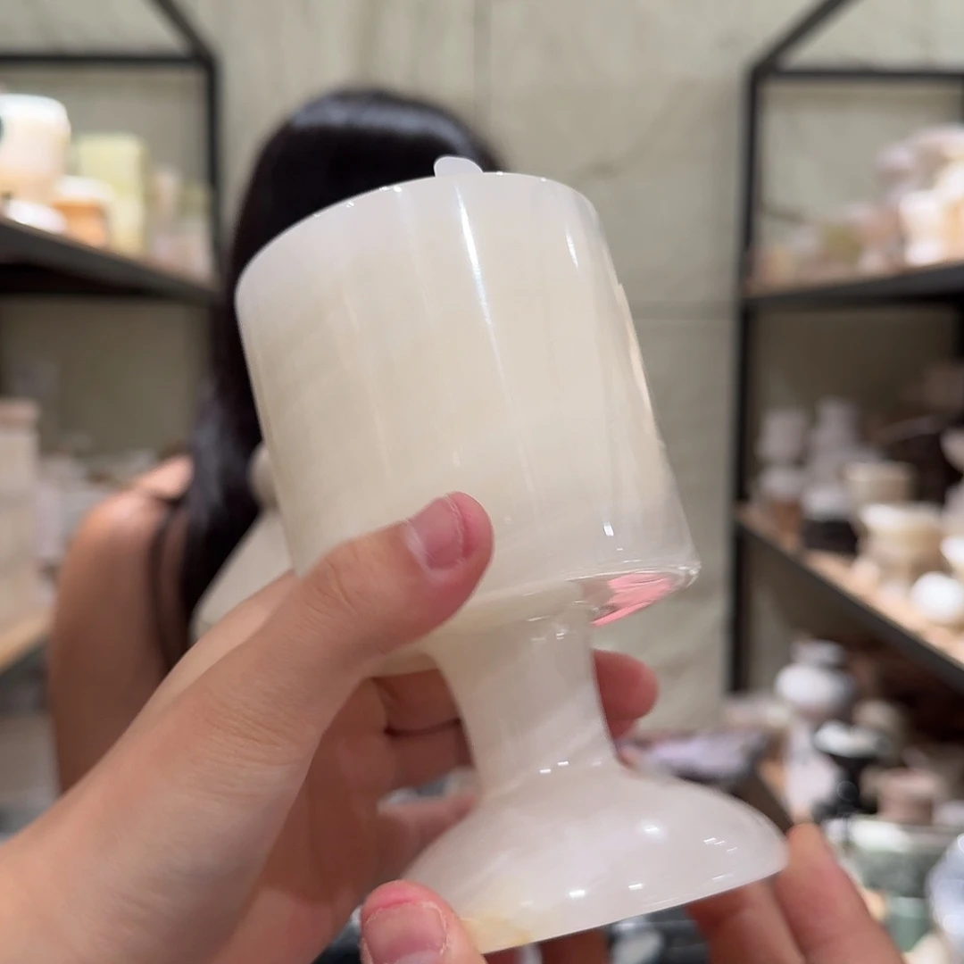 h103。    不缺爱。