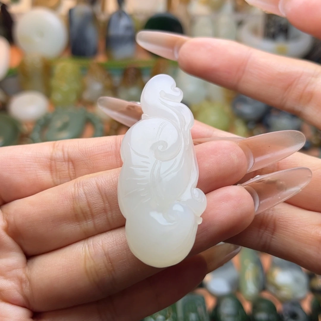 颈饰未镶嵌和田玉