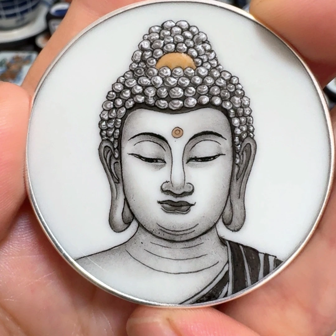 狼***牙瓷片粉彩大日如来挂件