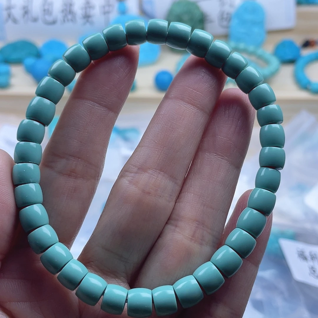 绿松石未镶嵌天然原矿绿松石雕刻件