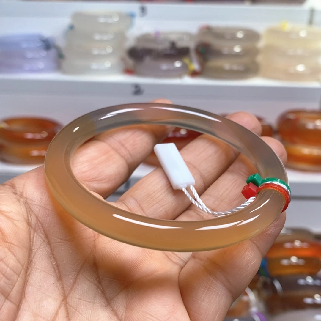 玛瑙/玉髓手镯未镶嵌有闪丝