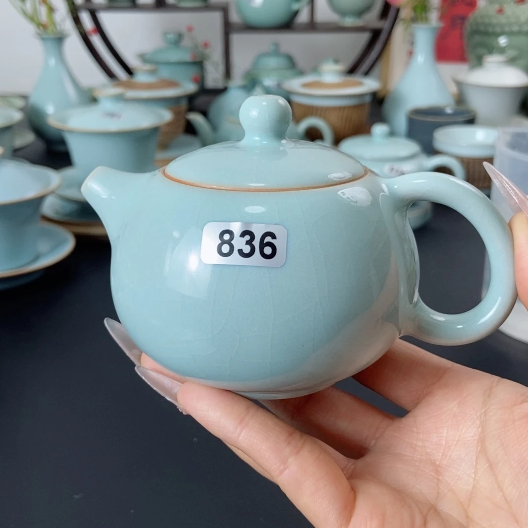 微瑕天青釉小西施壶836号