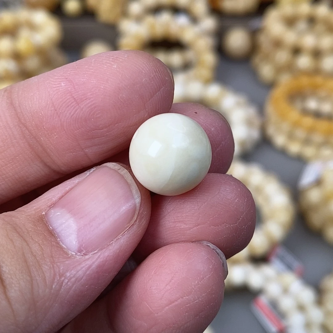 蜜蜡未镶嵌珠宝奇石14mm 1.5g