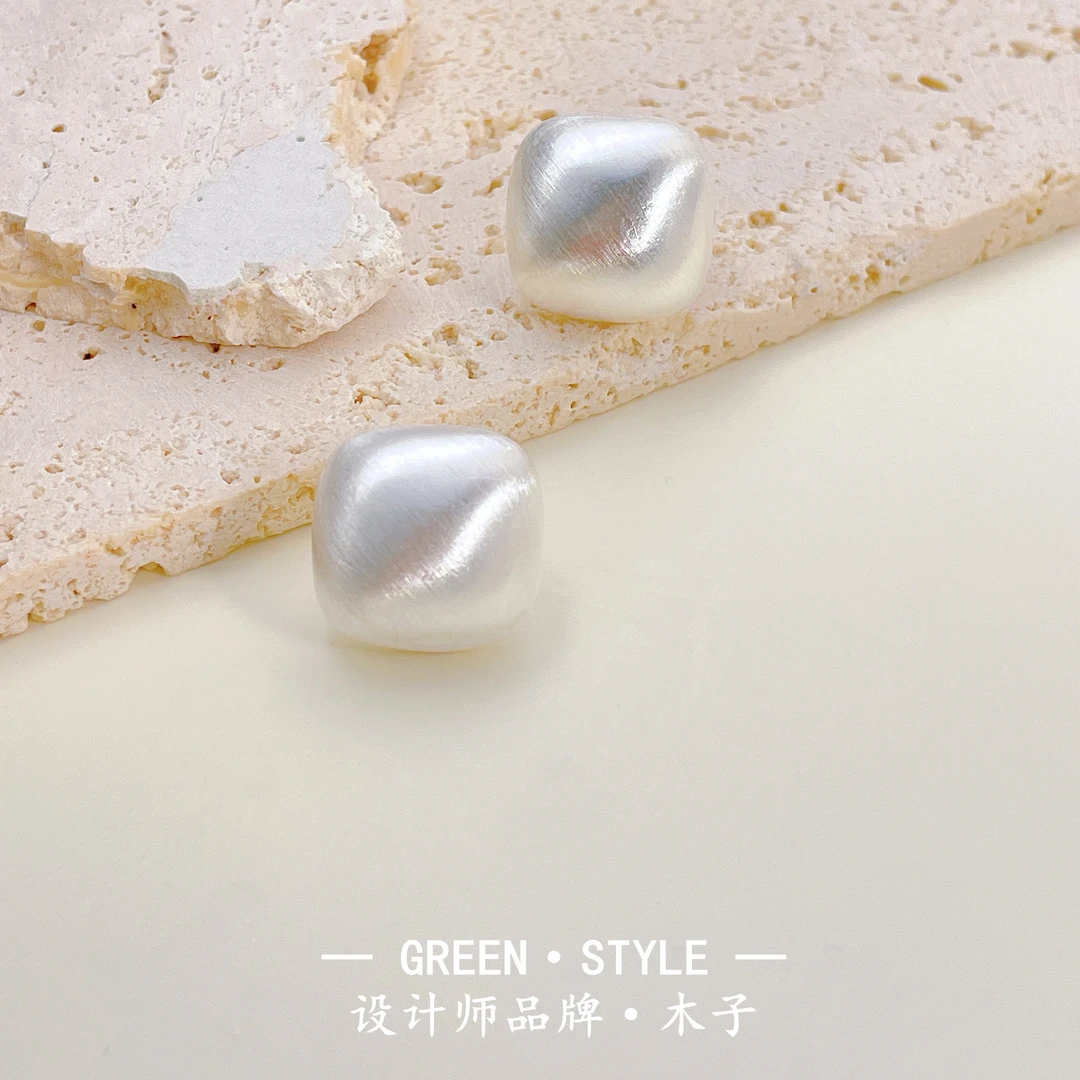 铜合金耳饰 【新款拉丝方形耳钉】春季新款简约时尚设计师耳环-B126