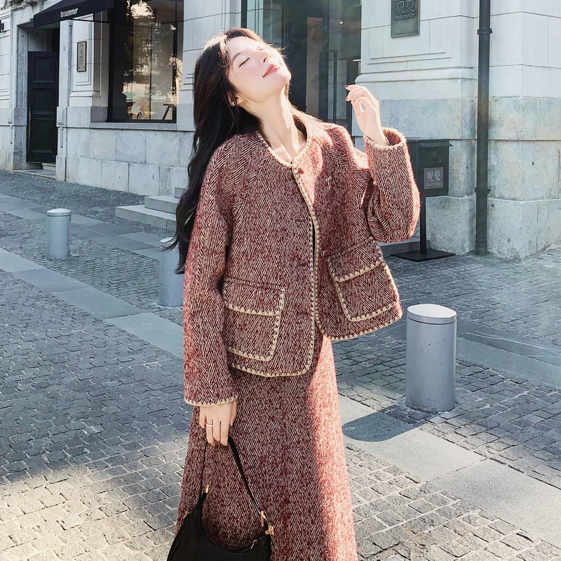 高级感红色毛呢小香风套装裙女2025秋冬气质羊毛外套半身裙两件套