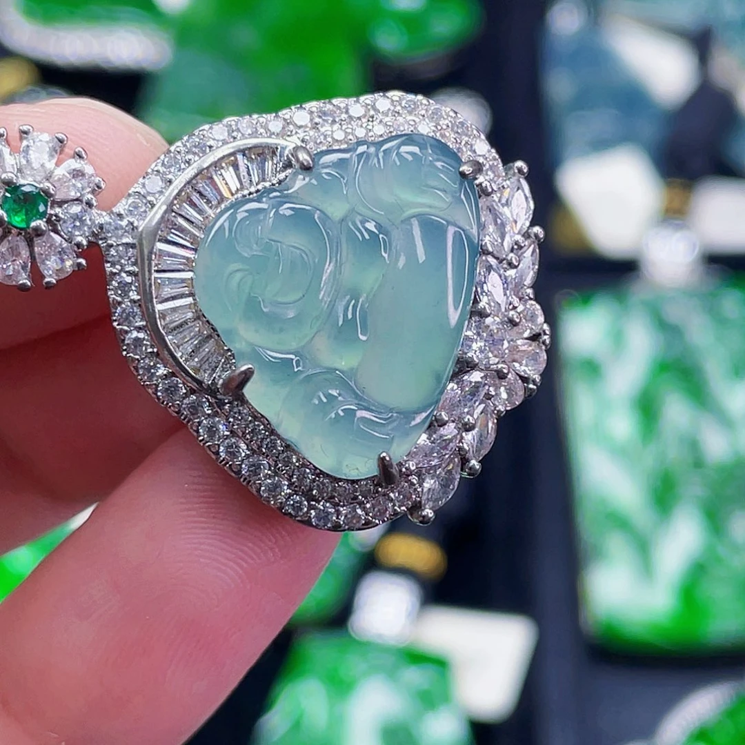 翡翠未镶嵌颈饰339