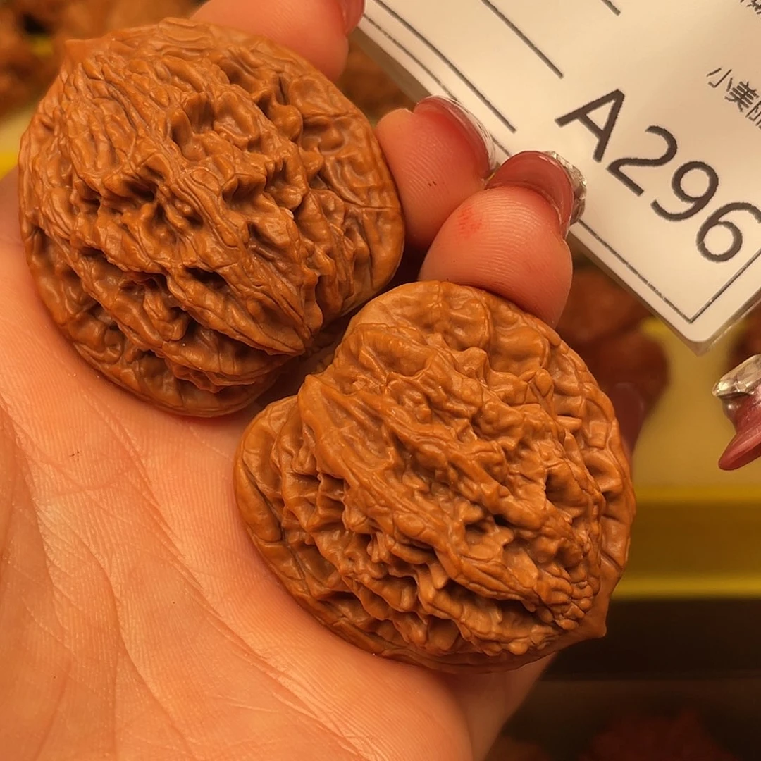 艺***家吊坠文玩核桃麦穗虎头