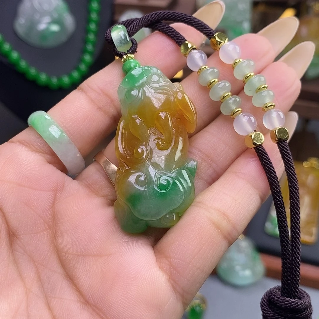吊坠(赠链)未镶嵌翡翠