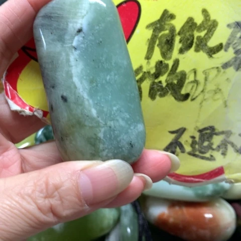 蛇纹石玉未镶嵌手把件