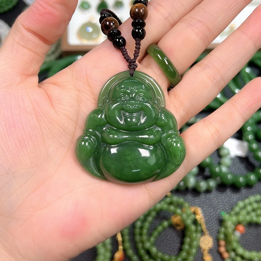 颈饰未镶嵌和田玉（碧玉）