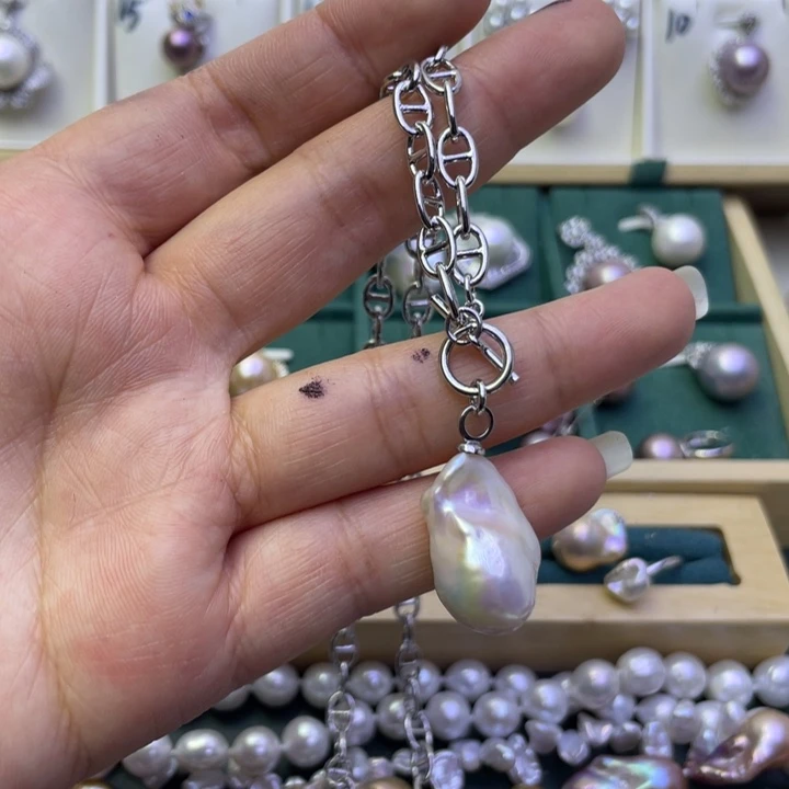 淡水珍珠项链合金