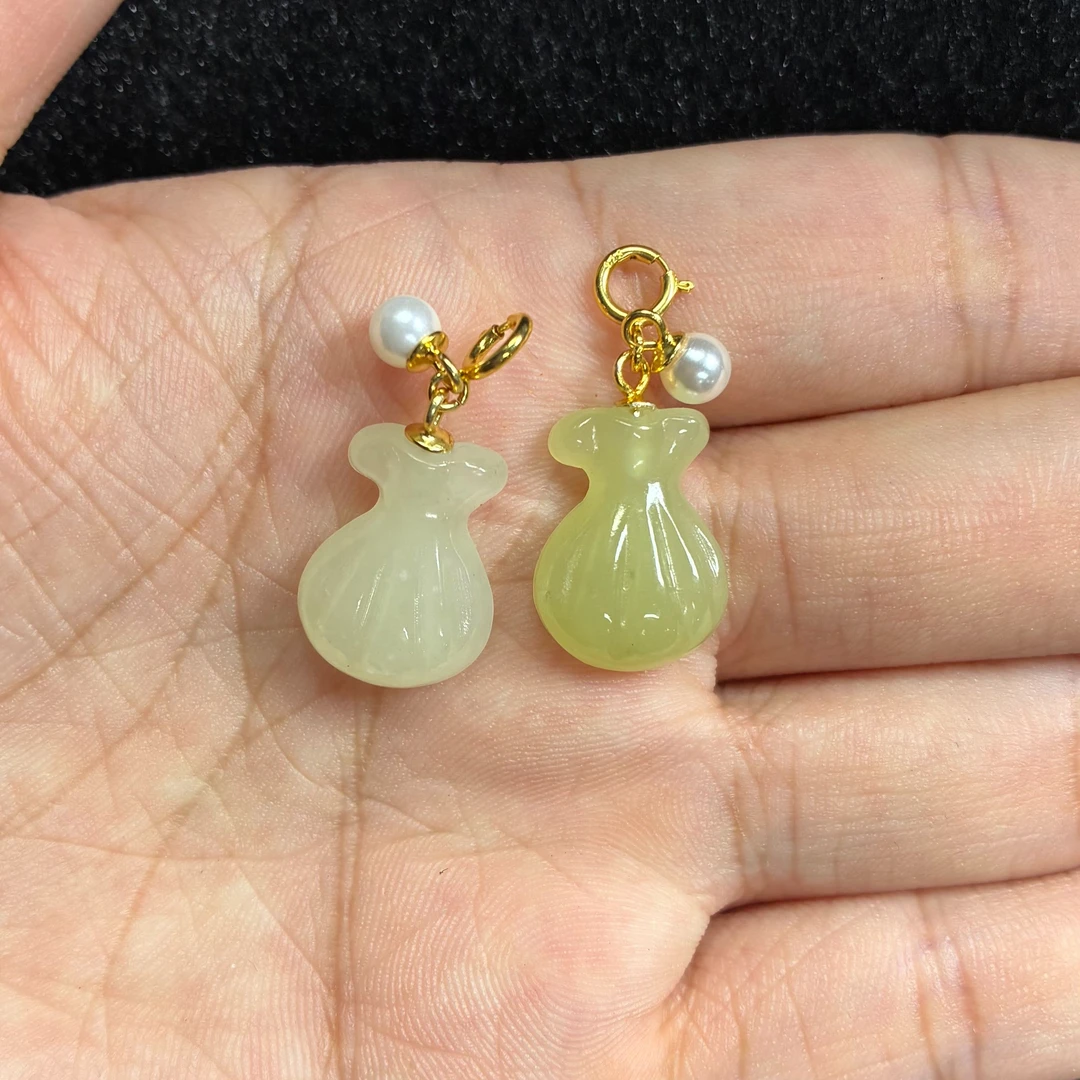 和田玉吊坠【小北质检】ZJH13Z56多样性发一