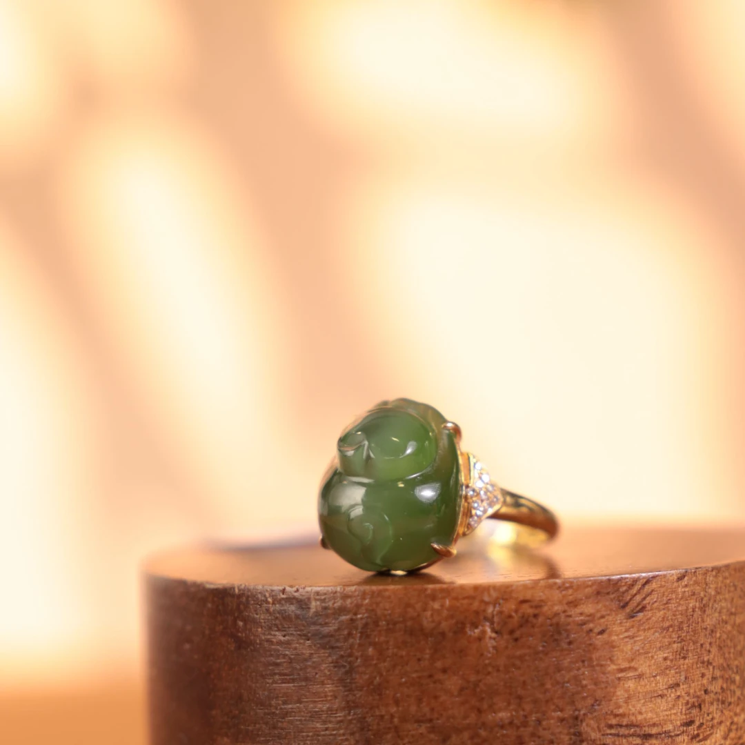 ZW6287二十世纪和田玉戒指