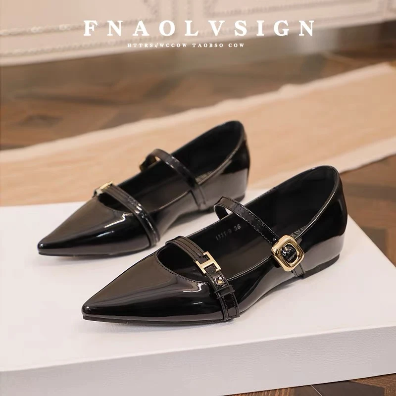 双排口新款小单鞋2025秋季网红百搭时尚内增高平底女配裙子