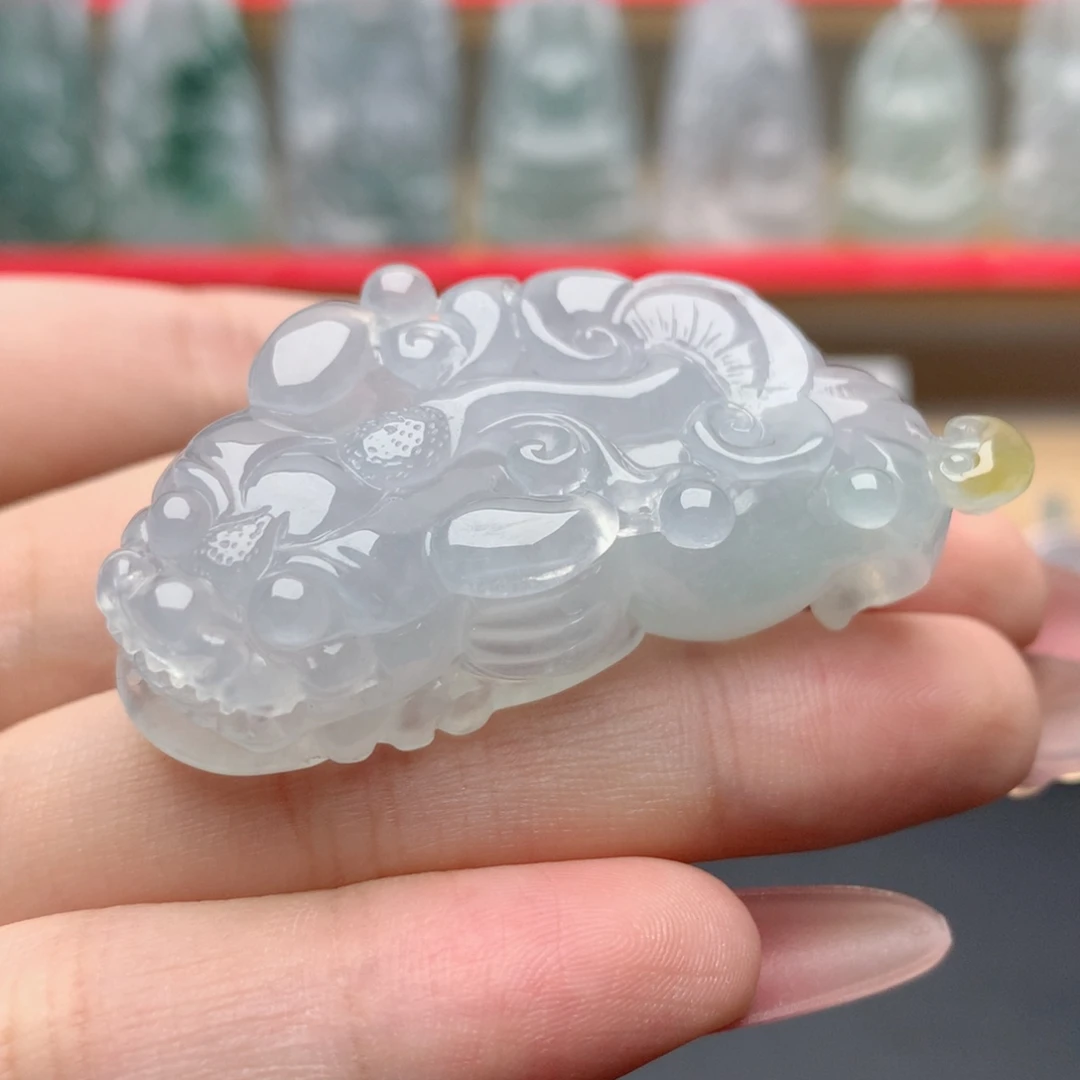 颈饰未镶嵌翡翠貔貅